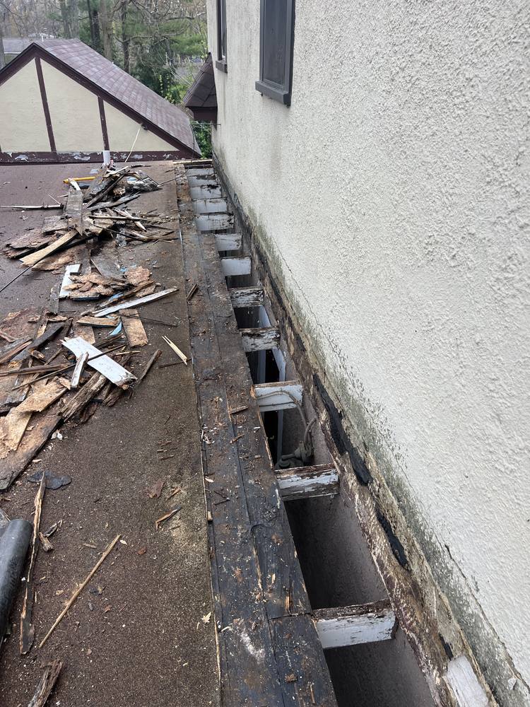 Flat Roof-to-Wall Repair in West Michigan — photo 7 of 20