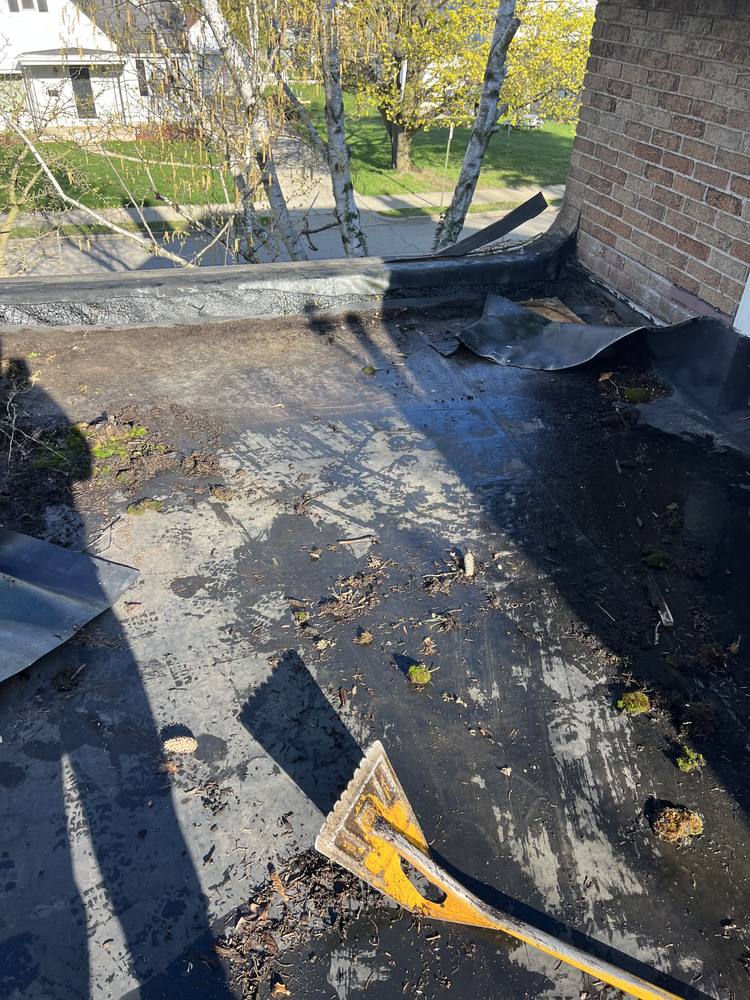 Residential EPDM (Rubber) Flat Roof in West Michigan — photo 5 of 55